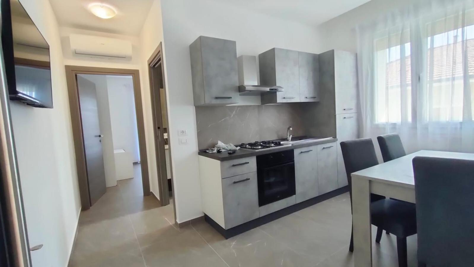 Villa Borghesi Suites Fronte Mare Rimini Extérieur photo