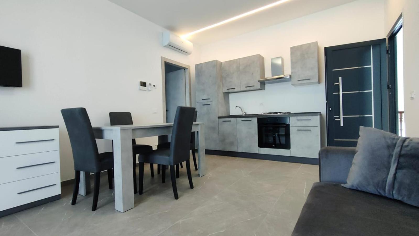 Villa Borghesi Suites Fronte Mare Rimini Extérieur photo