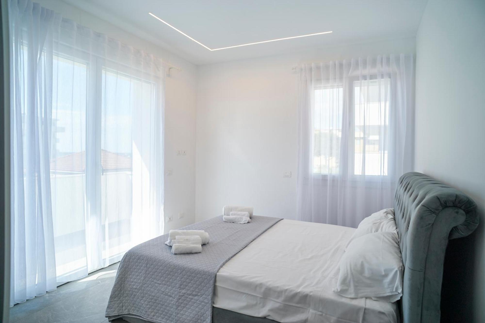 Villa Borghesi Suites Fronte Mare Rimini Extérieur photo