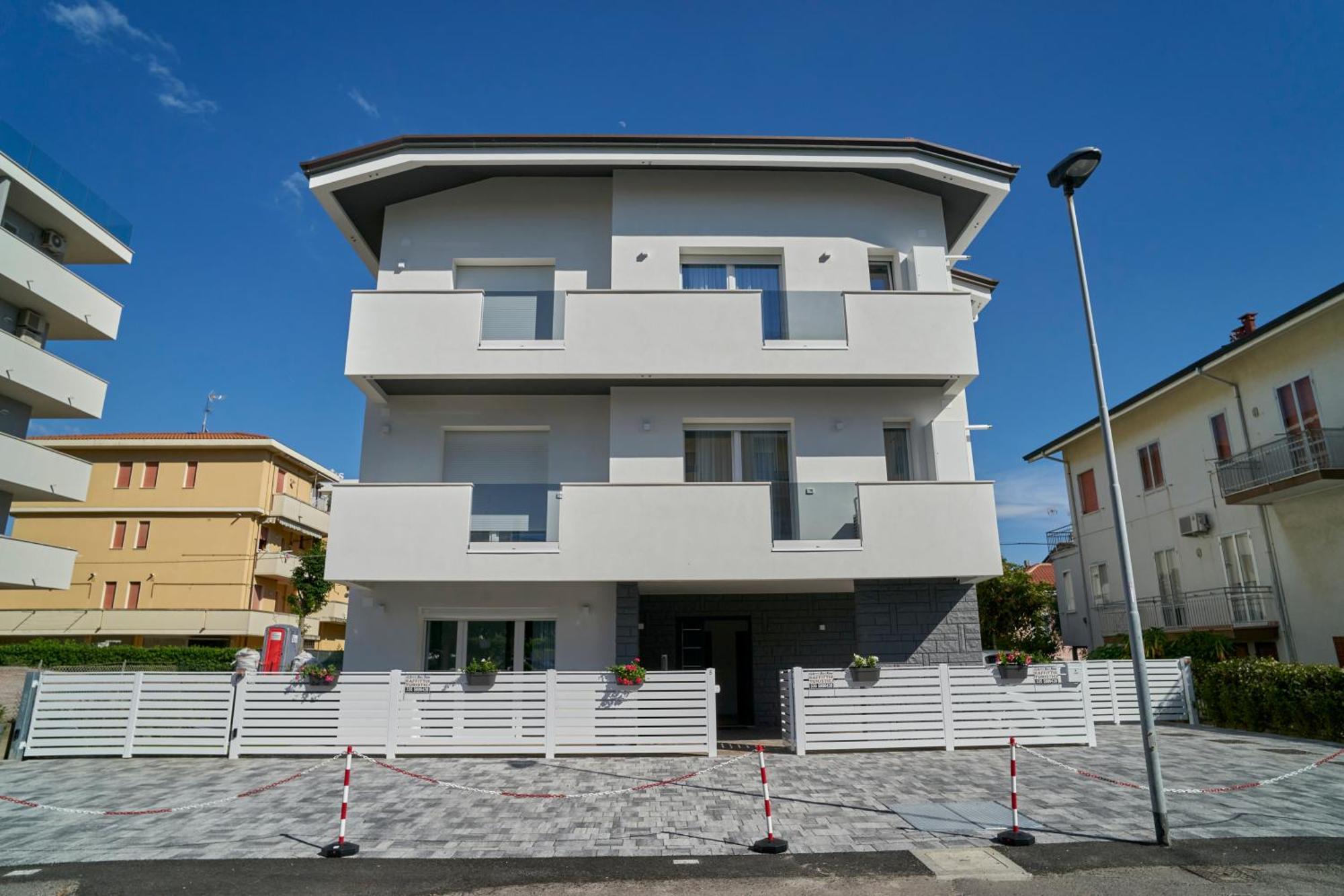 Villa Borghesi Suites Fronte Mare Rimini Extérieur photo