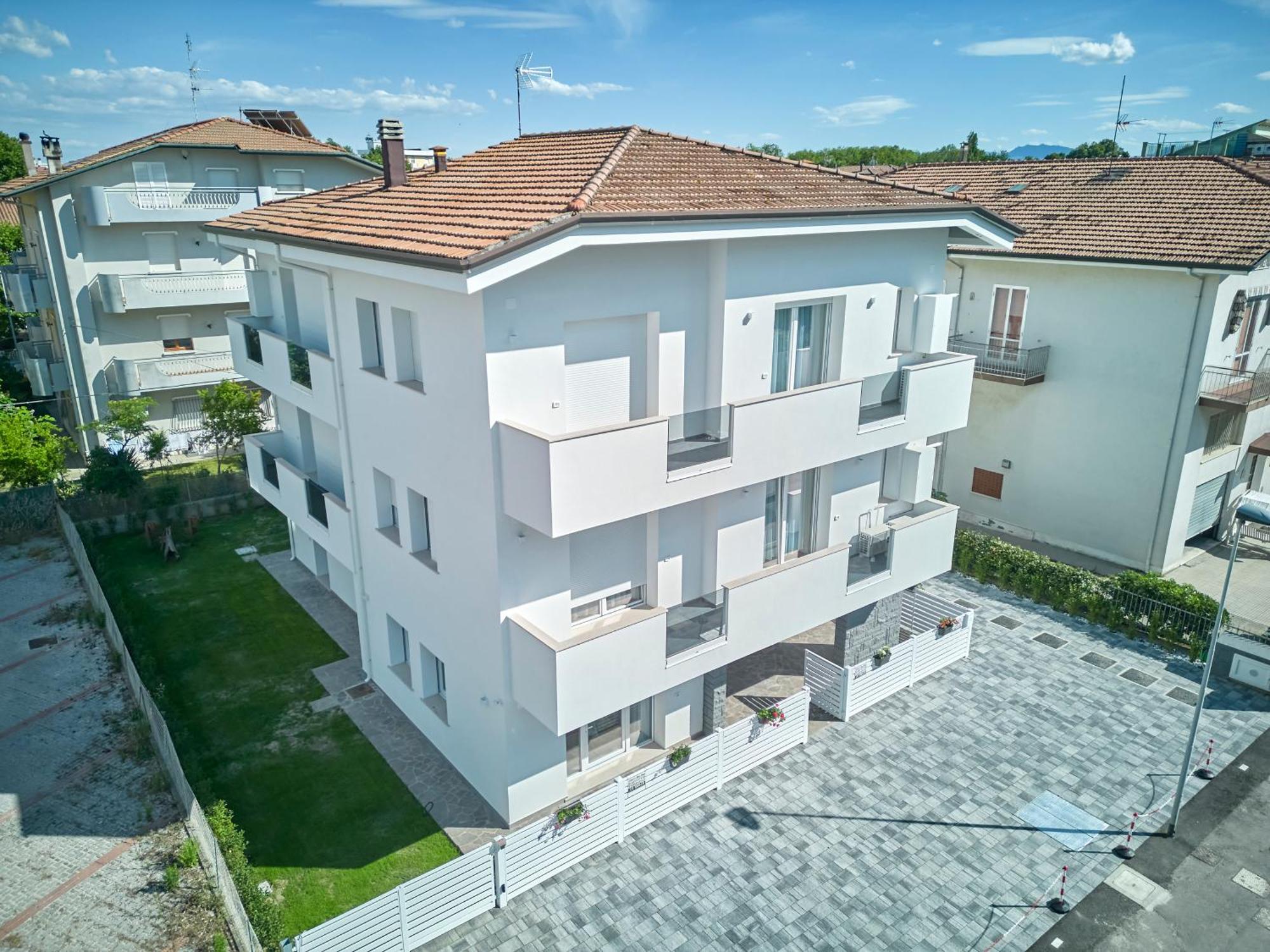 Villa Borghesi Suites Fronte Mare Rimini Extérieur photo