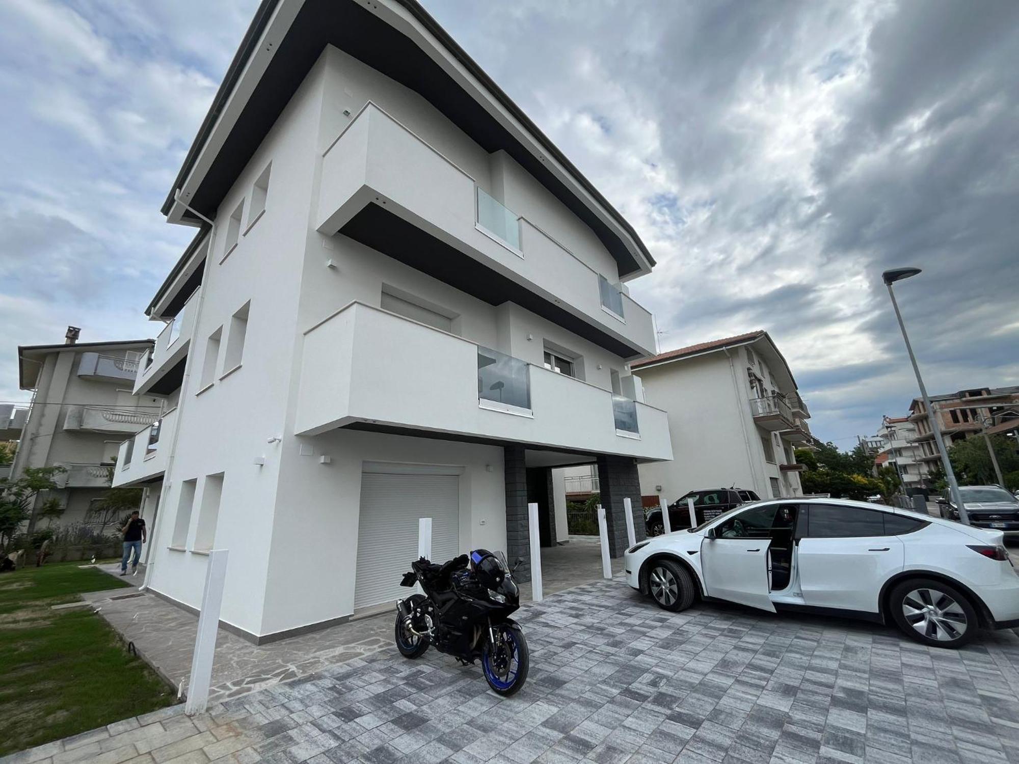 Villa Borghesi Suites Fronte Mare Rimini Extérieur photo
